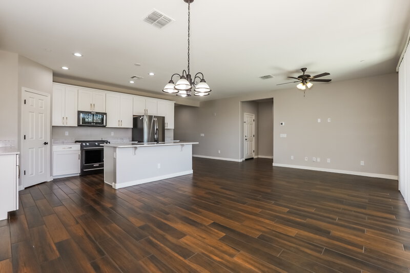 2,465/Mo, 1266 N Banning Mesa, AZ 85205 Dining Room View