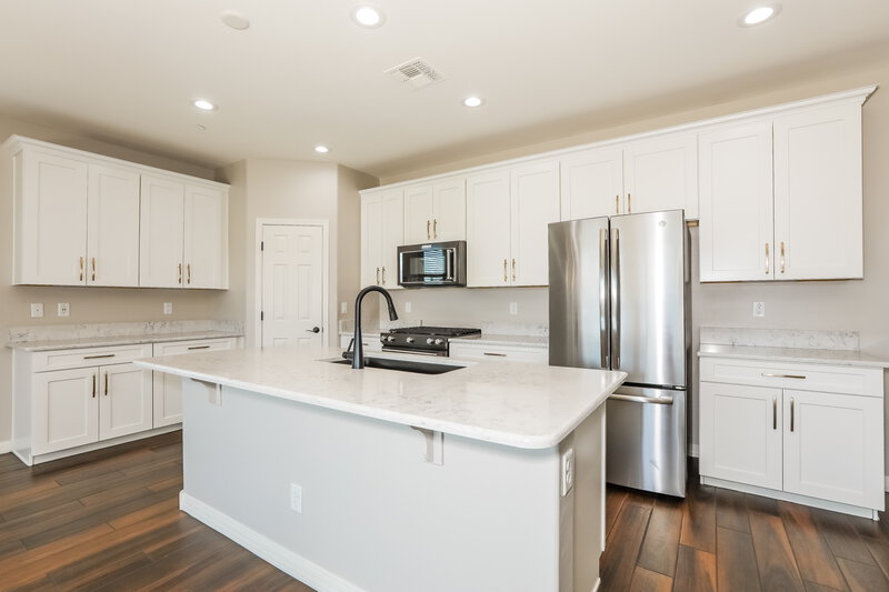 2,465/Mo, 1266 N Banning Mesa, AZ 85205 Kitchen View