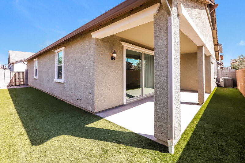 2,465/Mo, 1266 N Banning Mesa, AZ 85205 Rear View