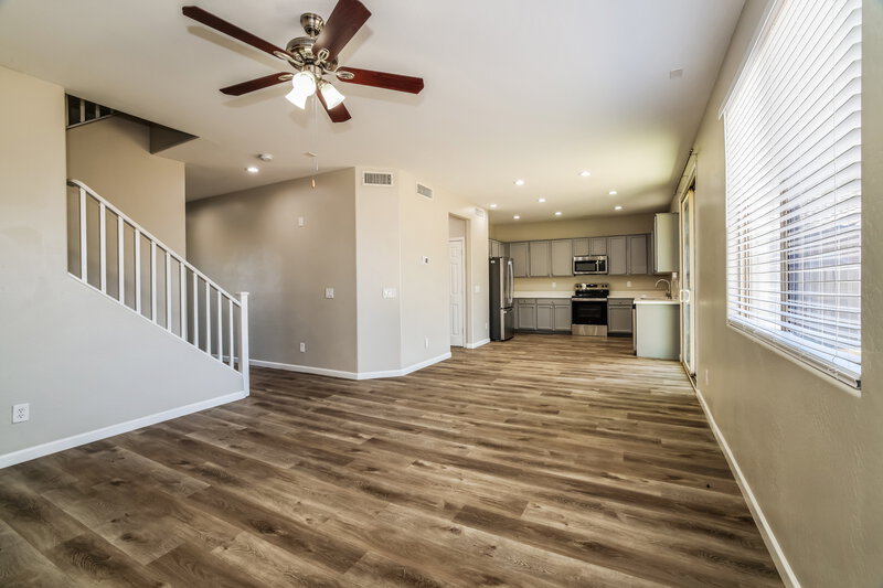 2,180/Mo, 7203 W Illini St Phoenix, AZ 85043 Living Room View