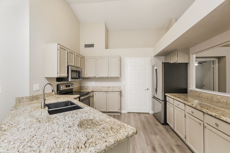 2,620/Mo, 2732 W Gila Lane Chandler, AZ 85224 Kitchen View