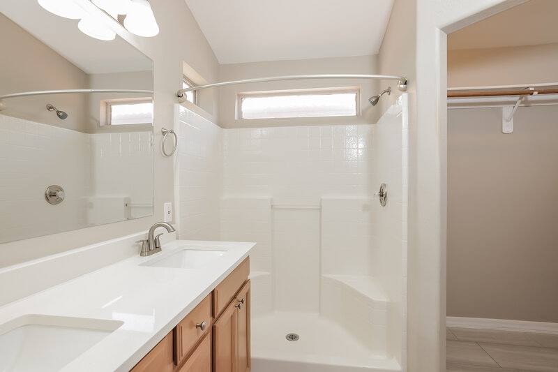 2,405/Mo, 19238 N 31st St Phoenix, AZ 85050 Main Bedroom View