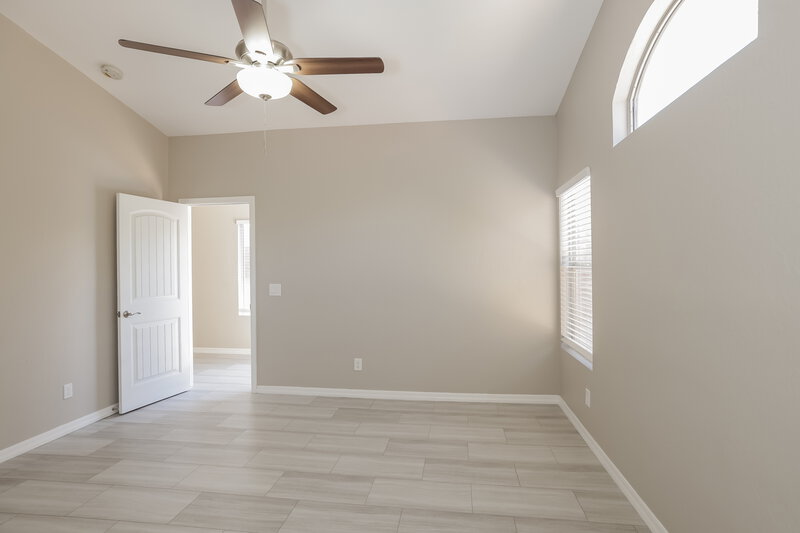 2,405/Mo, 19238 N 31st St Phoenix, AZ 85050 Main Bedroom View 2