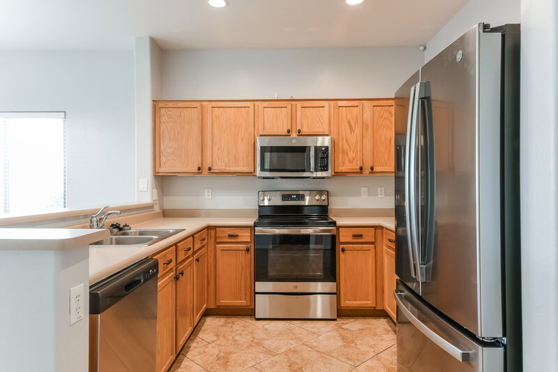 2,765/Mo, 3761 W Eastman Ct Anthem, AZ 85086 Kitchen View 2