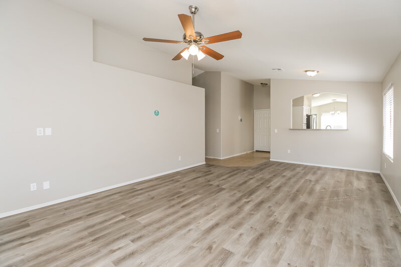 2,020/Mo, 10944 E Delta Ave Mesa, AZ 85208 Living Room View 3