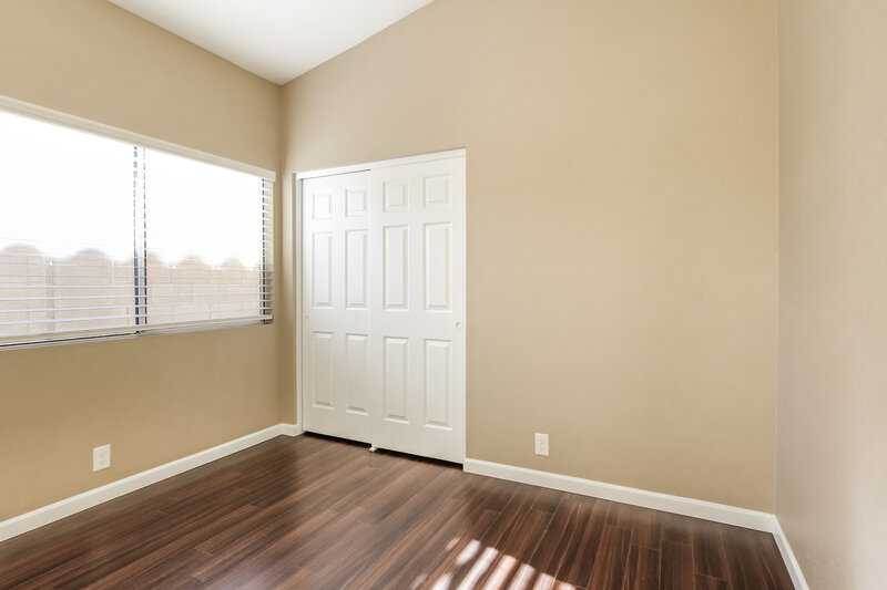 1,800/Mo, 19415 N 77th Ave Glendale, AZ 85308 Bedroom View 3