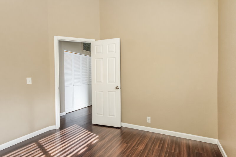 1,800/Mo, 19415 N 77th Ave Glendale, AZ 85308 Bedroom View 4