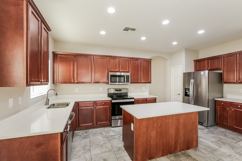 2,090/Mo, 11588 W Harrison St Avondale, AZ 85323 Kitchen View