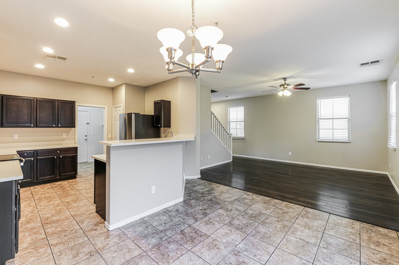 1,955/Mo, 1444 N 80th Dr Phoenix, AZ 85043 Dining Room View