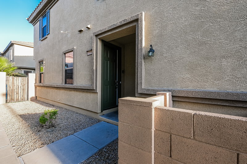 1,955/Mo, 1444 N 80th Dr Phoenix, AZ 85043 Rear View 2