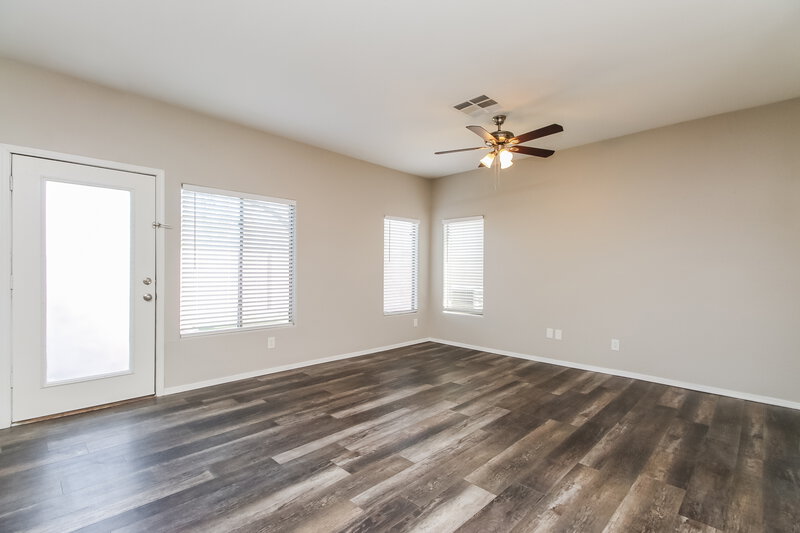 1,975/Mo, 22243 N 29th Dr Phoenix, AZ 85027 Living Room View