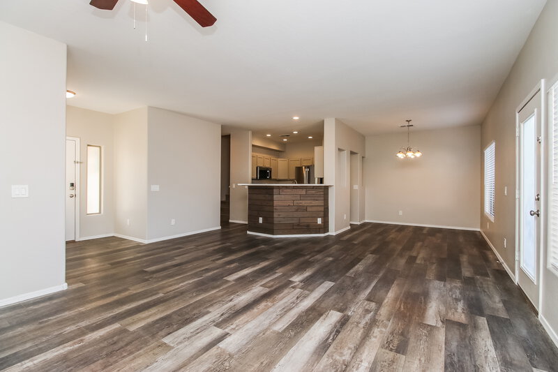 1,975/Mo, 22243 N 29th Dr Phoenix, AZ 85027 Living Room View 2