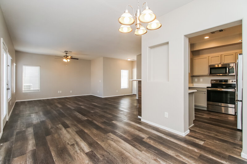 1,975/Mo, 22243 N 29th Dr Phoenix, AZ 85027 Dining Room View 2