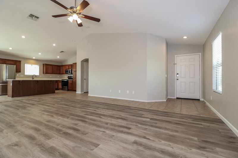 2,095/Mo, 14815 N Tonya CIR El Mirage, AZ 85335 Living Room View 2