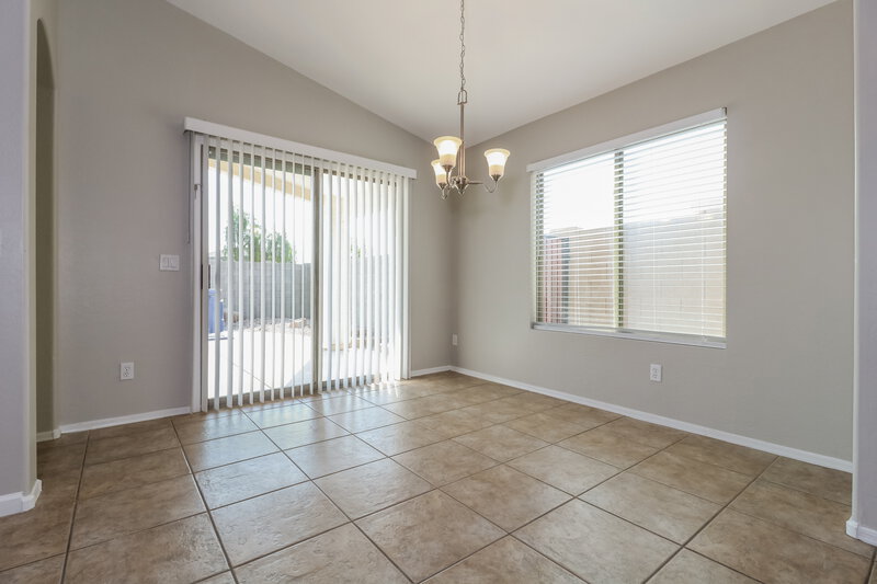 2,095/Mo, 14815 N Tonya CIR El Mirage, AZ 85335 Dining Room View