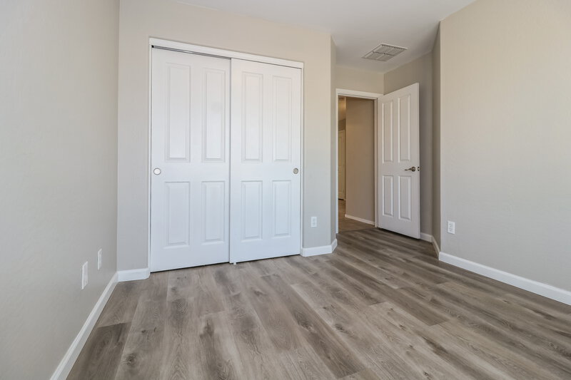 2,095/Mo, 14815 N Tonya CIR El Mirage, AZ 85335 Bedroom View 2