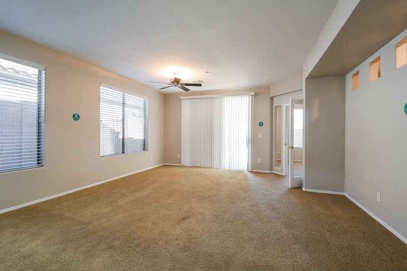 2,810/Mo, 41113 N Prestancia Dr Phoenix, AZ 85086 Living Room View