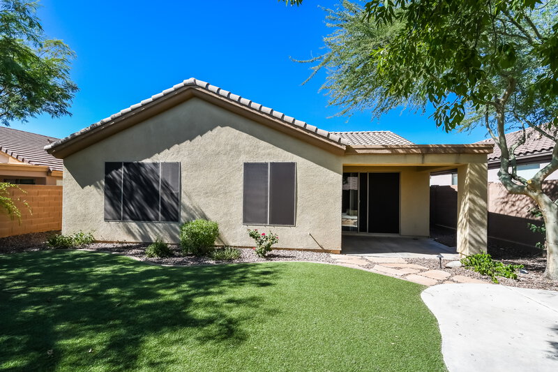 2,810/Mo, 41113 N Prestancia Dr Phoenix, AZ 85086 Rear View