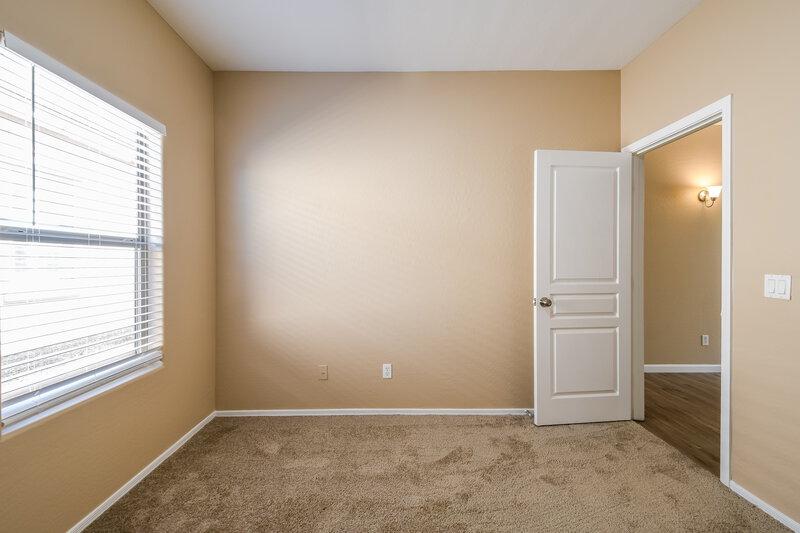 2,230/Mo, 41240 N Hudson Trl Anthem, AZ 85086 Bedroom View