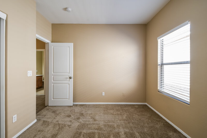 2,230/Mo, 41240 N Hudson Trl Anthem, AZ 85086 Bedroom View 2