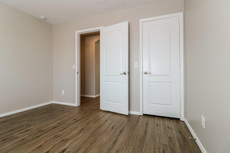 2,745/Mo, 7127 W Kingman St Phoenix, AZ 85043 Bedroom View 3