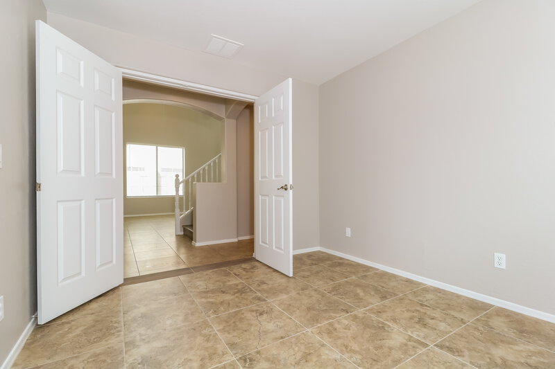 2,745/Mo, 7127 W Kingman St Phoenix, AZ 85043 Bedroom View 4