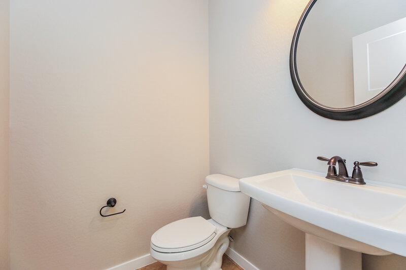 3,005/Mo, 10453 E Neville Ave Mesa, AZ 85209 Bathroom View 2
