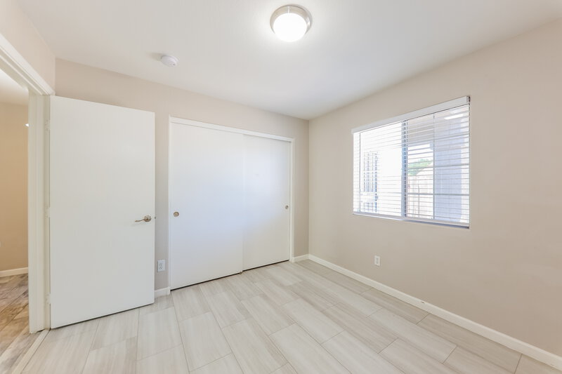 2,080/Mo, 21610 N 29th Dr Phoenix, AZ 85027 Bedroom View