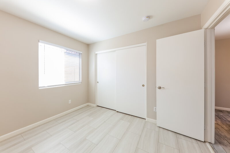 2,080/Mo, 21610 N 29th Dr Phoenix, AZ 85027 Bedroom View 2