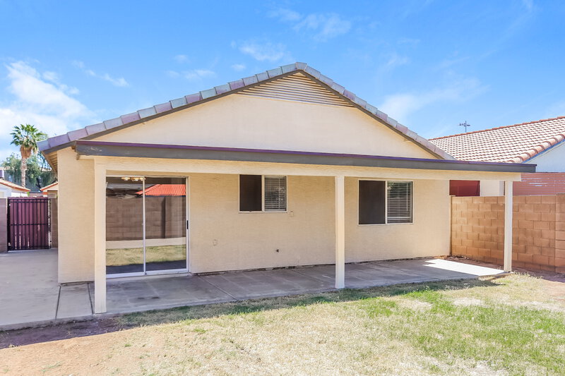2,080/Mo, 21610 N 29th Dr Phoenix, AZ 85027 Rear View
