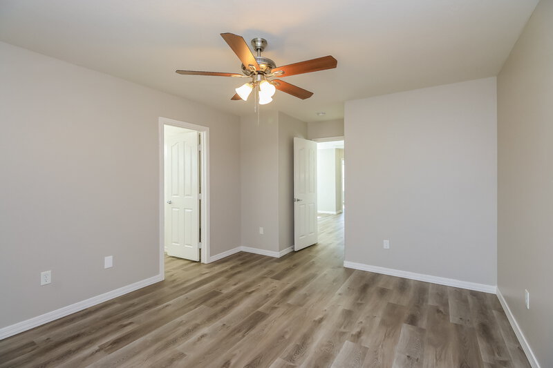 2,315/Mo, 1519 S Owl Dr Gilbert, AZ 85296 Main Bedroom View 2