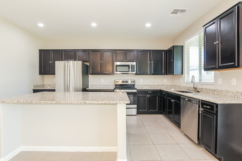 2,695/Mo, 20698 E Canary Way Queen Creek, AZ 85142 Kitchen View