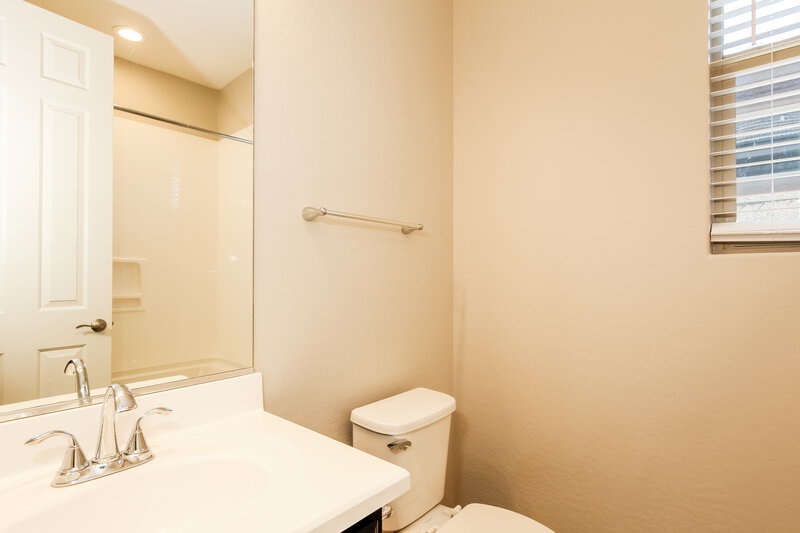 2,695/Mo, 20698 E Canary Way Queen Creek, AZ 85142 Bathroom View