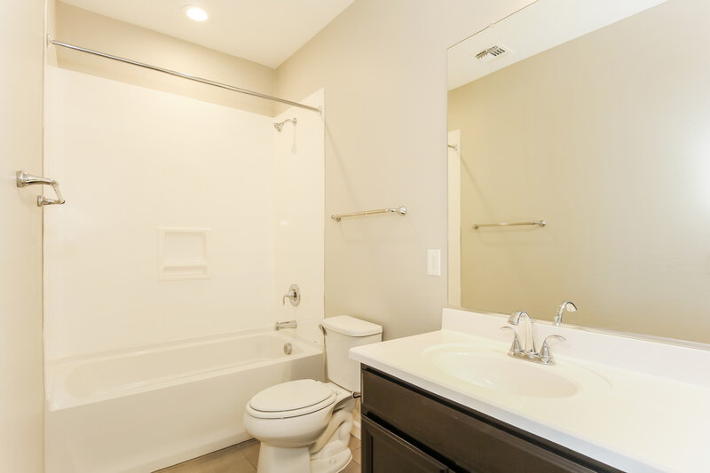 2,695/Mo, 20698 E Canary Way Queen Creek, AZ 85142 Bathroom View 2