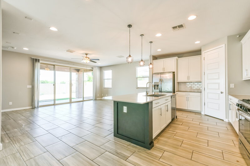 2,540/Mo, 21059 E Estrella Rd Queen Creek, AZ 85142 Kitchen View