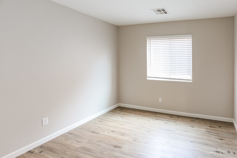 2,160/Mo, 10510 W Roanoke Avenue Avondale, AZ 85392 Bedroom View 2