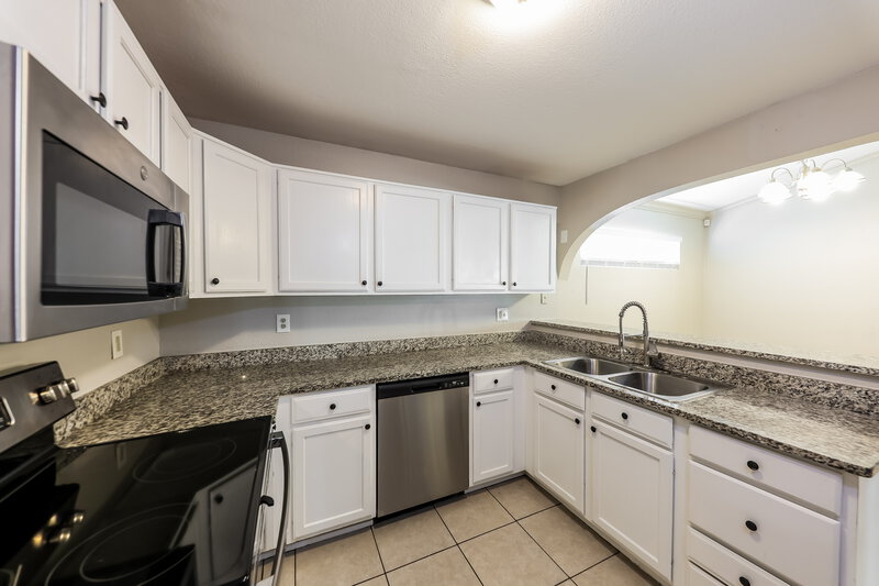 1,790/Mo, 3104 N Copenhagen Dr Avondale, AZ 85392 Kitchen View 2