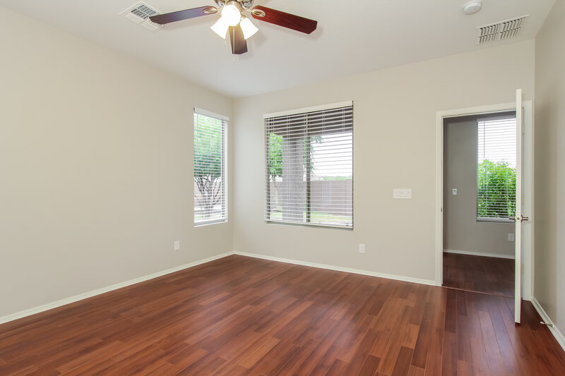 2,265/Mo, 42941 N Challenger Trl Anthem, AZ 85086 Main Bedroom View 2