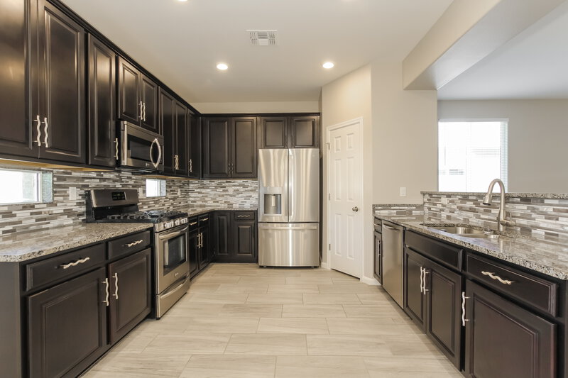 2,415/Mo, 13242 W Avenida Del Rey Peoria, AZ 85383 Kitchen View