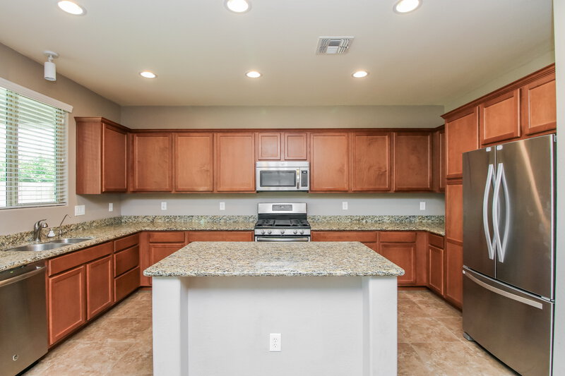 2,755/Mo, 20950 E Pecan Ln Queen Creek, AZ 85142 Kitchen View