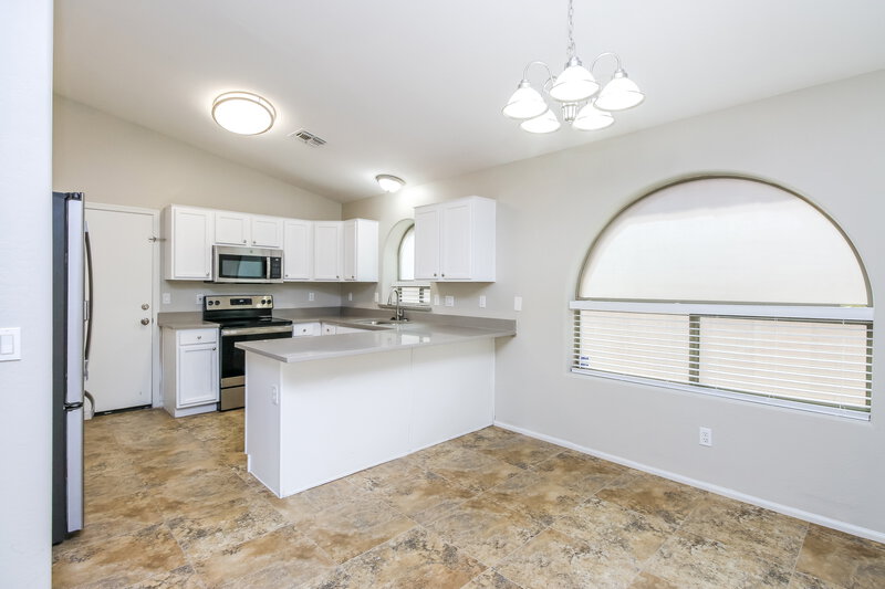 1,685/Mo, 4196 E Coal St San Tan Valley, AZ 85143 Dining Room View