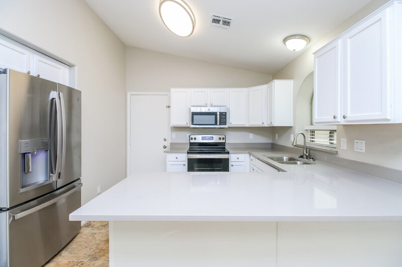 1,685/Mo, 4196 E Coal St San Tan Valley, AZ 85143 Kitchen View