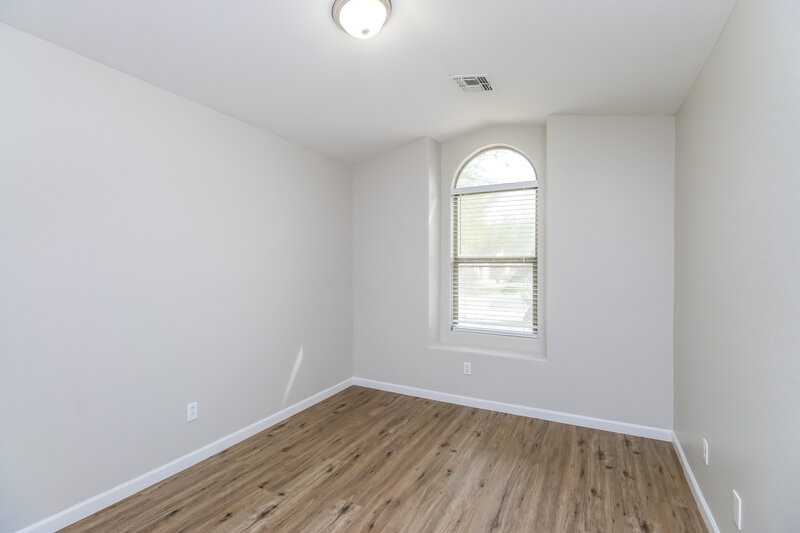 1,685/Mo, 4196 E Coal St San Tan Valley, AZ 85143 Bedroom View 2