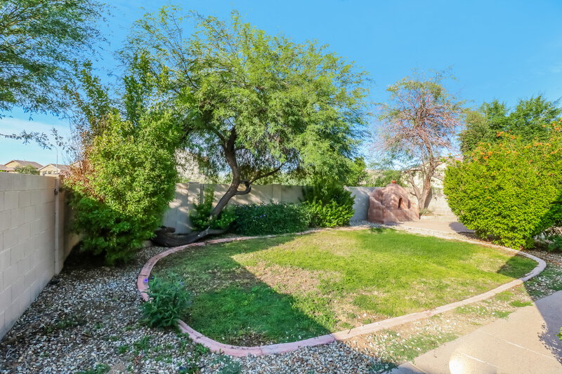 2,250/Mo, 136 S 108th Ave Avondale, AZ 85323 ext View