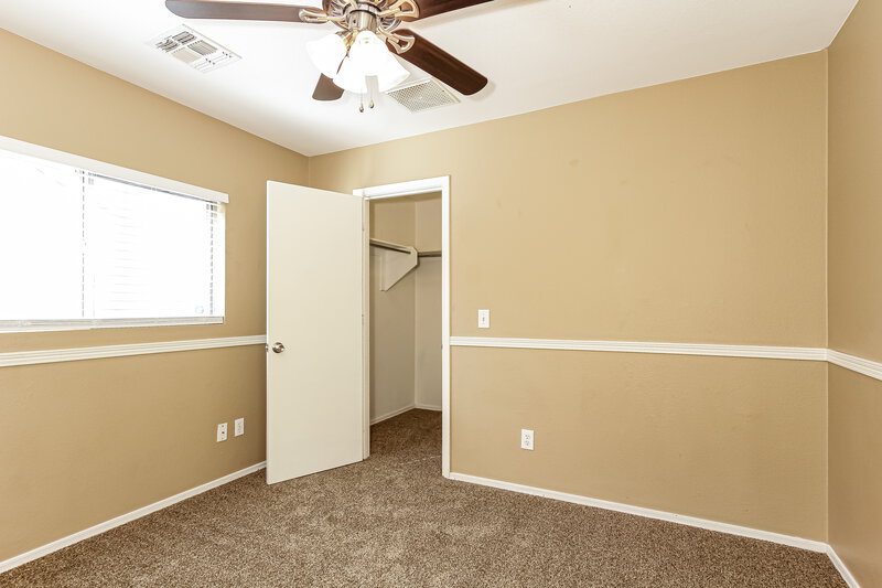 1,890/Mo, 11529 W Charter Oak Rd El Mirage, AZ 85335 Bedroom View