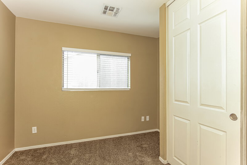 1,890/Mo, 11529 W Charter Oak Rd El Mirage, AZ 85335 Bedroom View 2