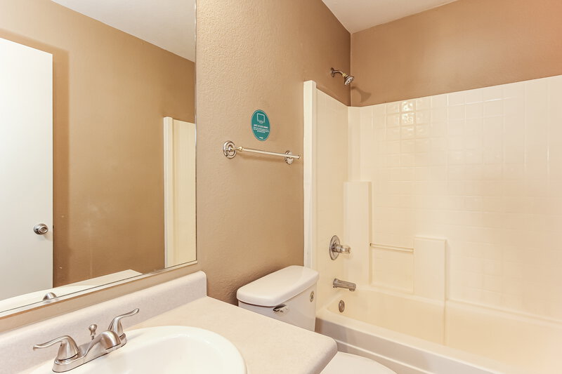 1,890/Mo, 11529 W Charter Oak Rd El Mirage, AZ 85335 Bathroom View