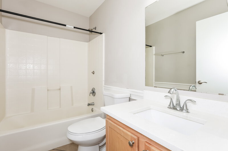 1,875/Mo, 1071 E Desert Moon Trl San Tan Valley, AZ 85143 Bathroom View