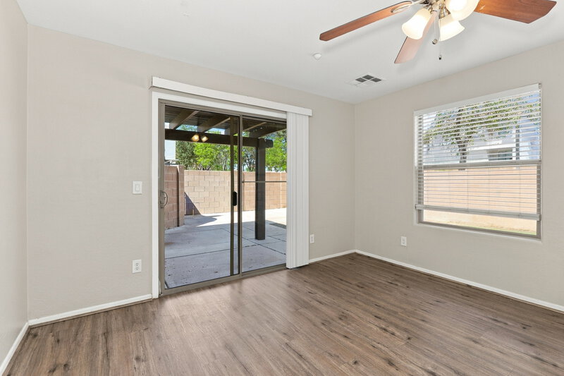 2,305/Mo, 3344 E Franklin Ave Gilbert, AZ 85295 Living Room View