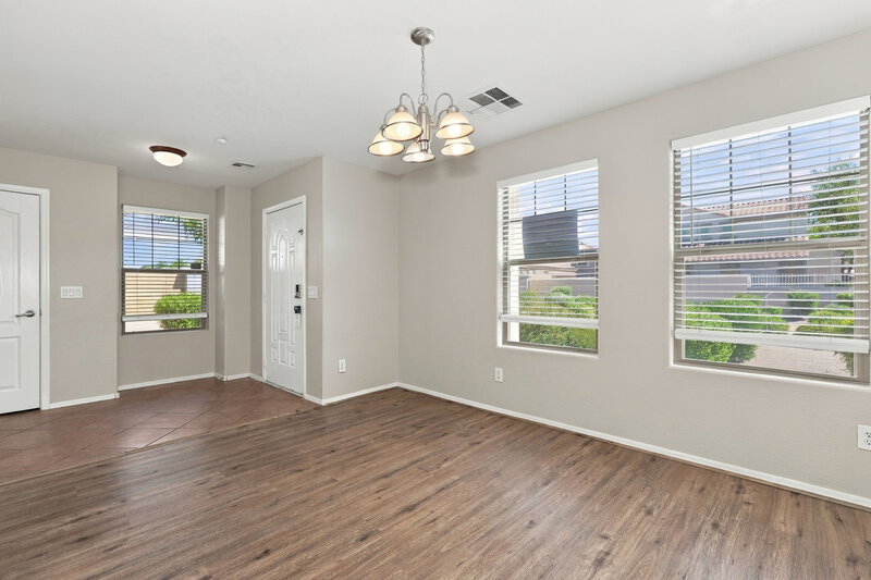 2,305/Mo, 3344 E Franklin Ave Gilbert, AZ 85295 Dining Room View